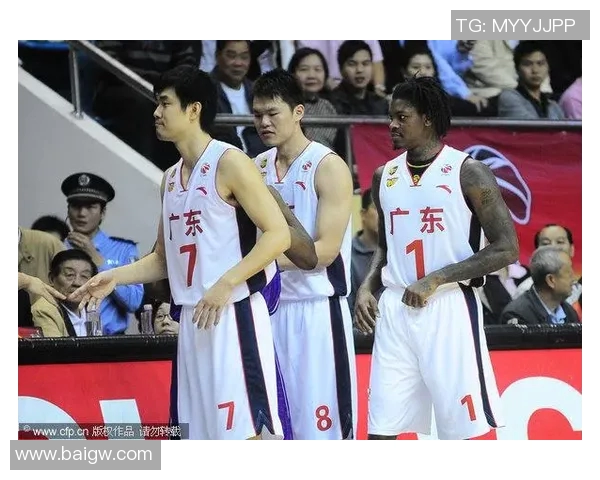 新赛季广东队对阵深圳队精彩直播全程回顾与分析