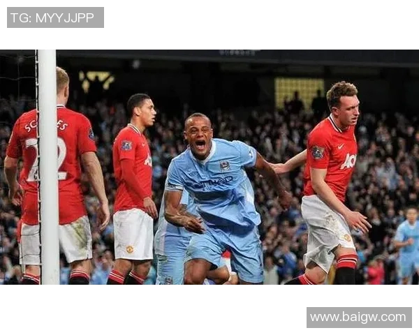 红魔对决蓝月亮曼联与曼城德比战的激情与荣耀 红魔对决蓝月亮曼联与曼城德比战的激情与荣耀