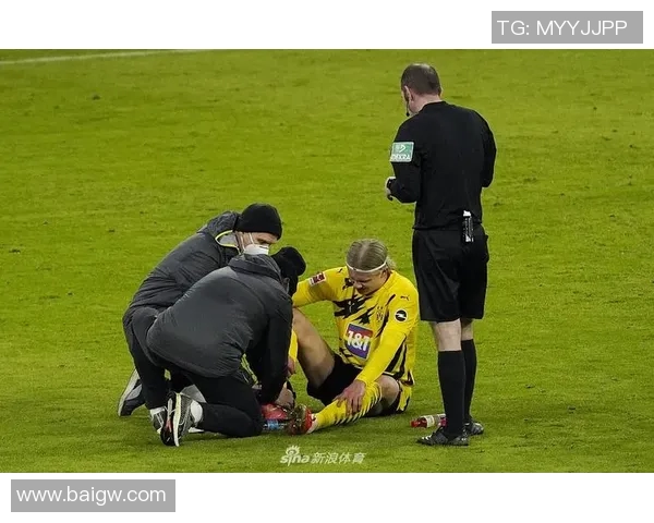 莱万重返德甲赛场遭拜仁球迷嘘声四起感叹忘恩负义情绪高涨