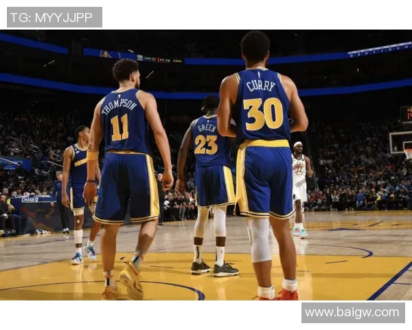 2013年马刺与勇士激战回顾及精彩比分分析 2013年马刺与勇士激战回顾及精彩比分分析