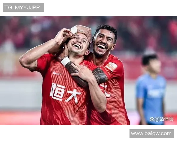 恒大与国安激战正酣中超焦点之战引发球迷热议与期待